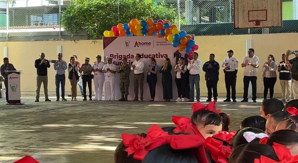 Primera brigada educativa llega a la primaria Profr. Candelario Ochoa en Ahome