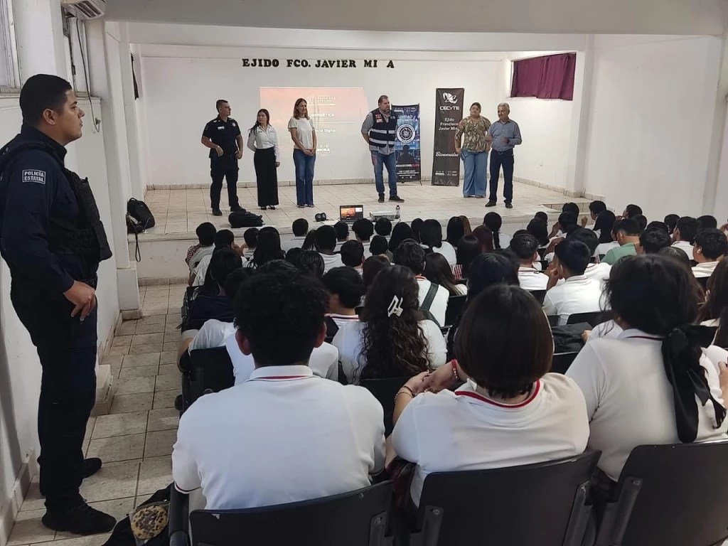 Previenen ciberdelitos en jóvenes del Campo 60: Gobierno de Sonora lleva educación digital a Cecytes Bácum