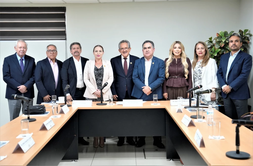 Se reúne el Rector Jesús Madueña con la Comisión de Educación, Ciencia y Tecnología del Congreso de Sinaloa
