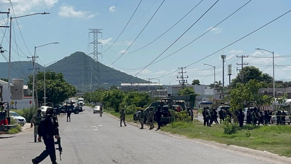 Rescatan a policía estatal tras levantón en Culiacán