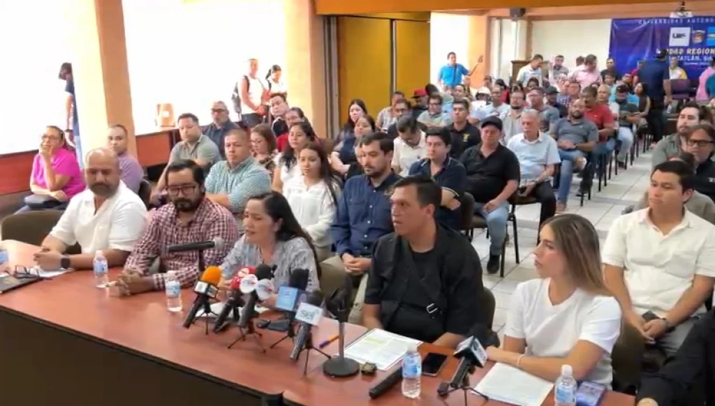 Docentes y administrativos activos de la UAS URS expresan respaldo a la reingeniería universitaria