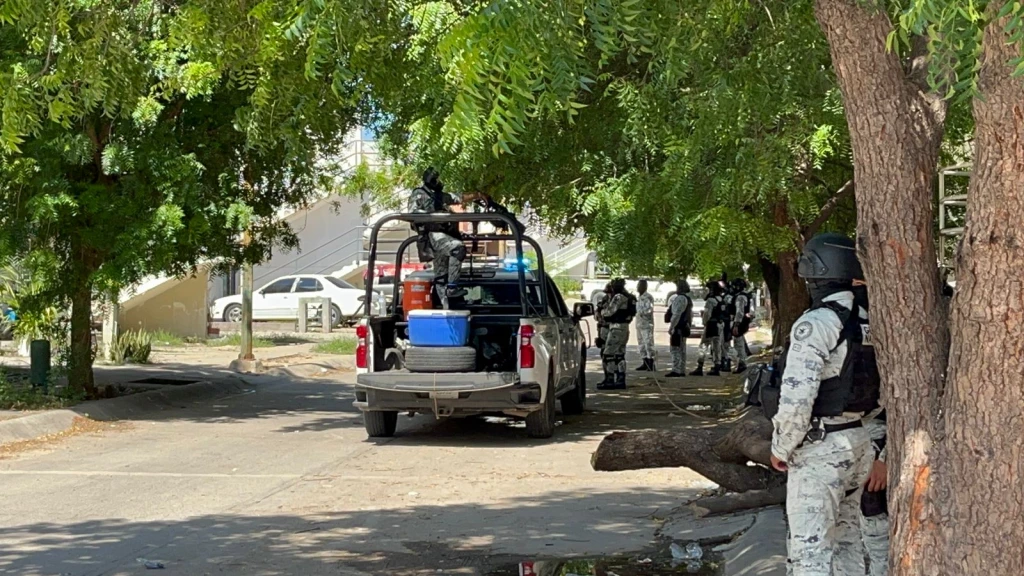 Asesinan a hombre mientras dormía en un departamento de Zona Dorada, en Culiacán