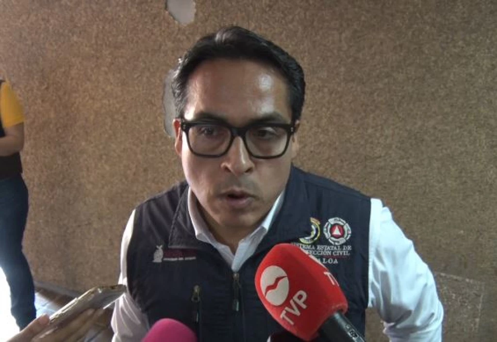 Lluvias en el norte de Sinaloa dejan encharcamientos y 27 personas atendidas: Protección Civil