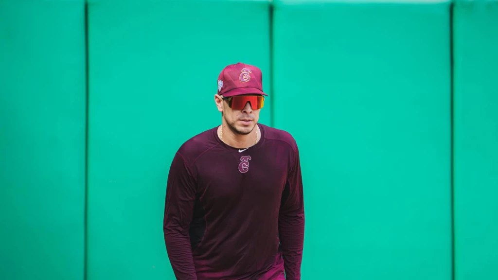 Joey Meneses ya entrena con Tomateros