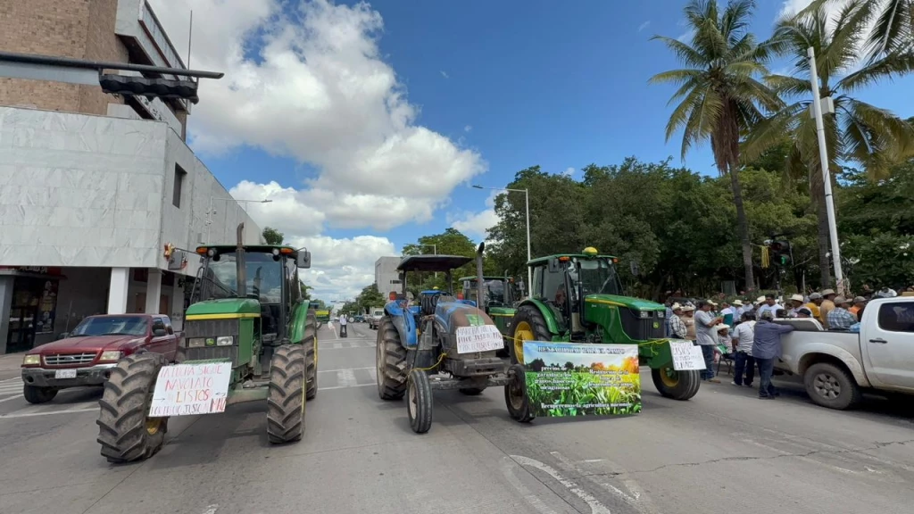 “Nosotros no somos PEMEX”: Productores reclaman apoyos y acusan riesgo a la producción agrícola en Sinaloa