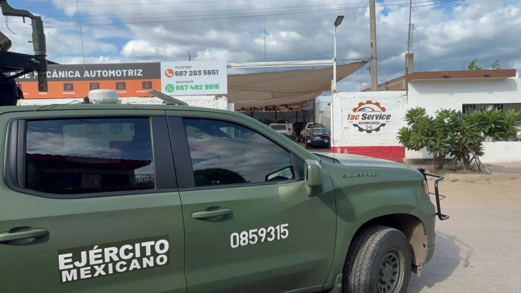 Policías municipales de Culiacán son atacados a balazos en taller mecánico