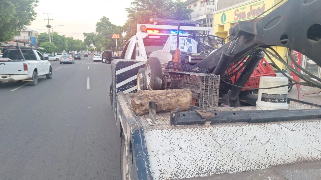 Retira la SSPyTM 130 objetos utilizados para apartar cajones de estacionamiento