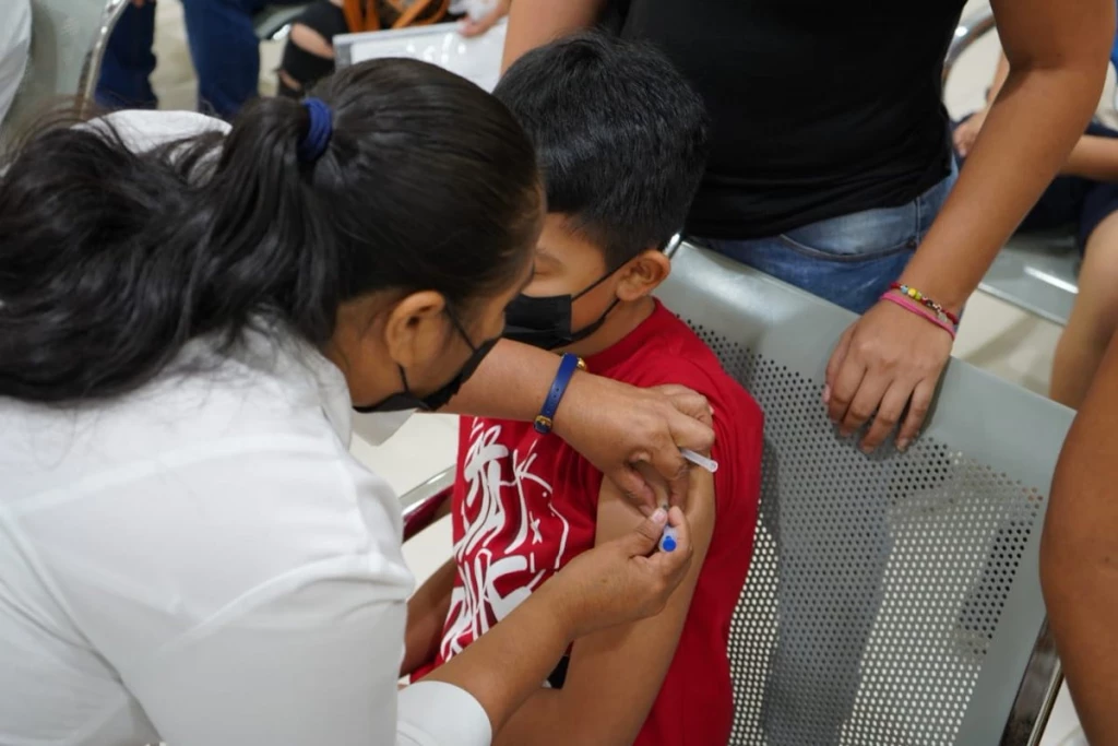 Inicia campaña de vacunación contra la influenza en Ahome
