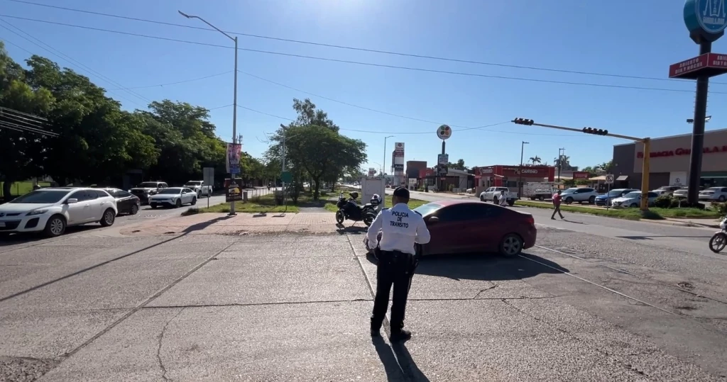¡Hasta mil 200 pesos! de multa por entrar a zona de socavones con unidades pesadas en Los Mochis