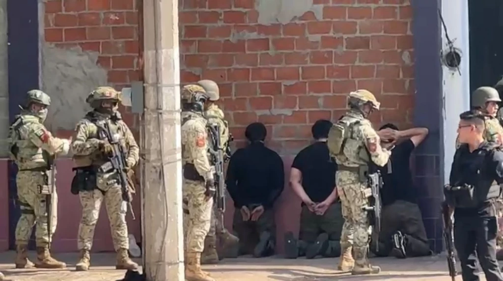 Identifican a cuatro detenidos por el asesinato de dos agentes de Tránsito en Culiacán; uno tiene 15 años