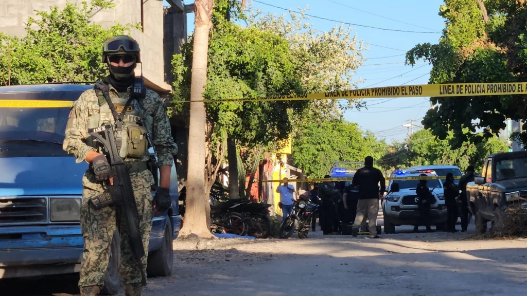 Ataque armado deja un adolescente muerto y cuatro personas heridas en Villa Juárez, Navolato
