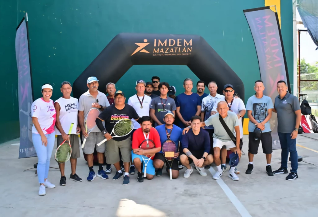 Se coronan Armarla, Díaz y Mejía, en la Liga de Frontón Municipal de Mazatlán