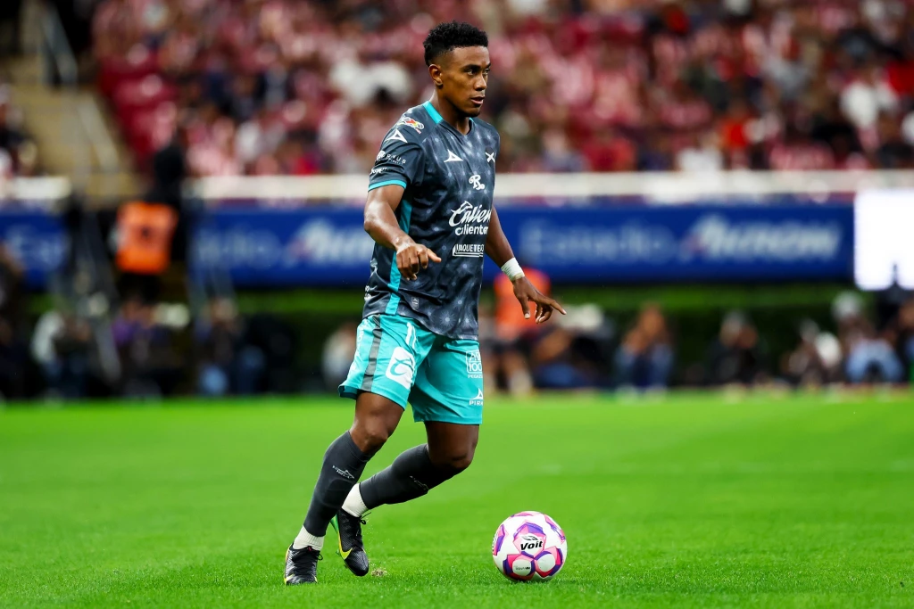 Los Cañoneros no pudieron ante las Chivas