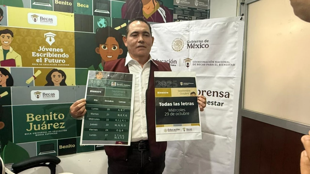 Adelantan pagos de becas bienestar y destacan participación de familias en Sinaloa