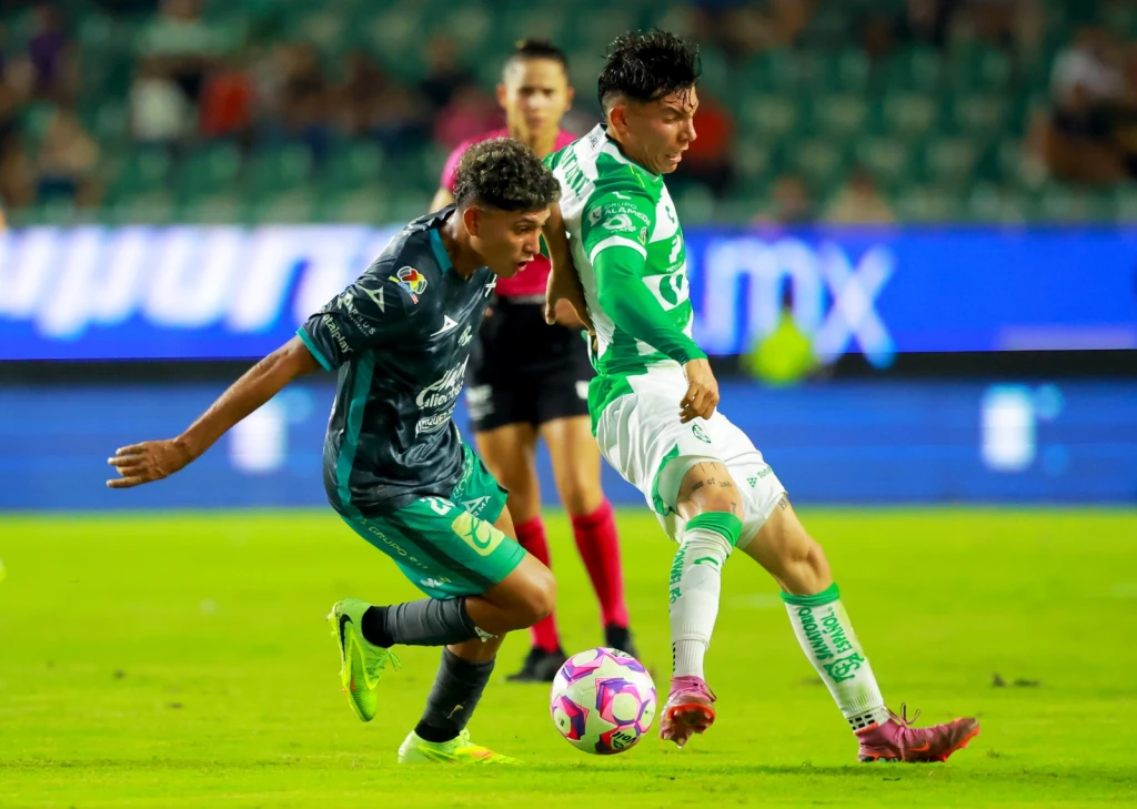 Mazatlán rescata el empate ante Santos