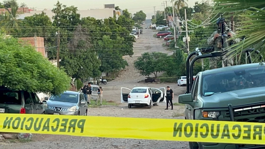 Ejecutan a hombre dentro de un vehículo en la Aquiles Serdán, en Culiacán