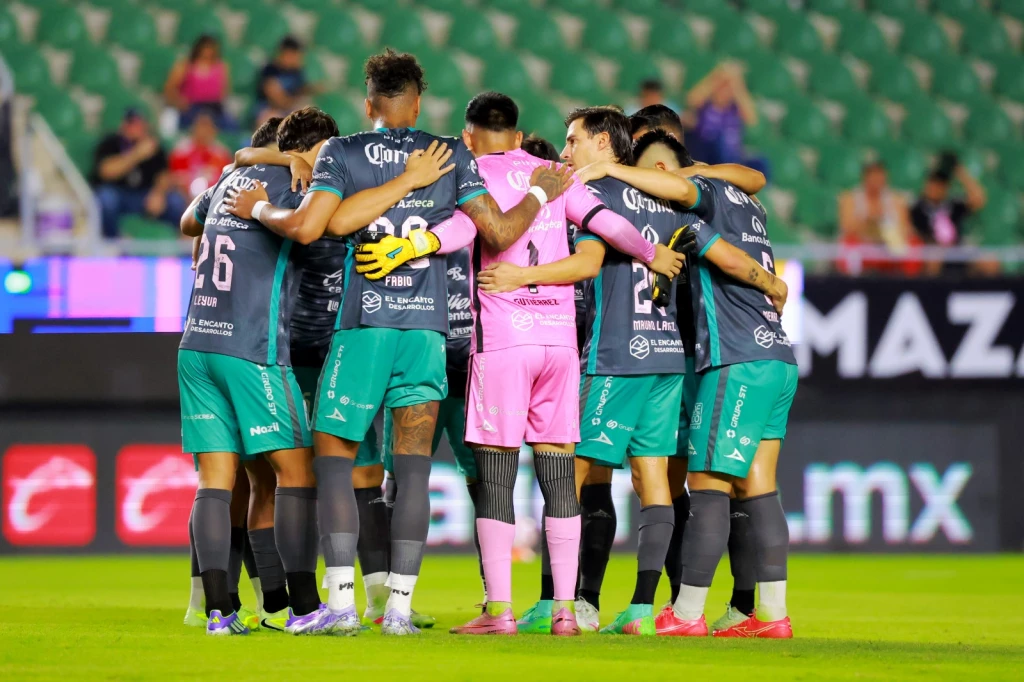 Mazatlán FC recibe al América en el puerto