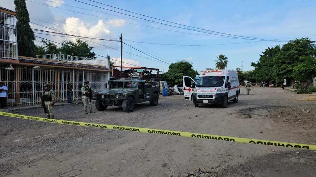 Ejecutan a dos hombres al interior de un yonke
