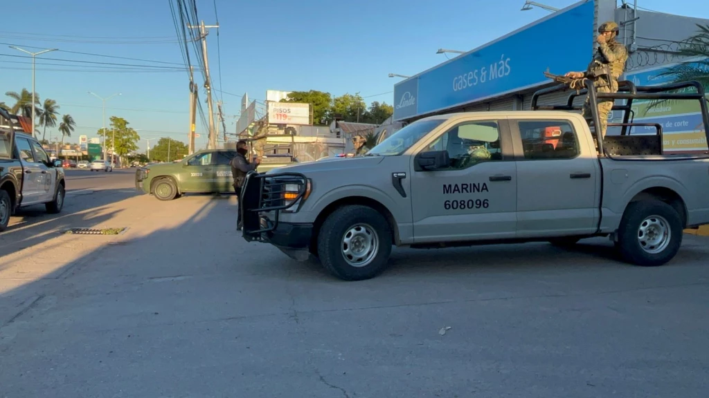 Elementos de la SSPC repelen agresión y detienen a hombre armado en la colonia San Rafael, en Culiacán