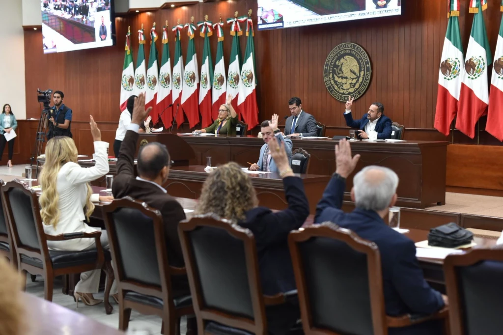 Aprueba Congreso reforma de Decreto que autoriza modificar listado de obras a realizar con crédito de 2 mil 300 mdp