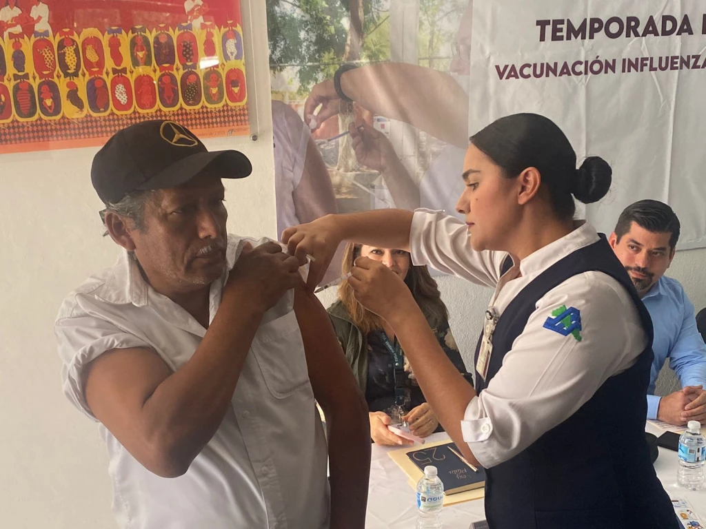 Refuerzan campaña de vacunación invernal en Sinaloa