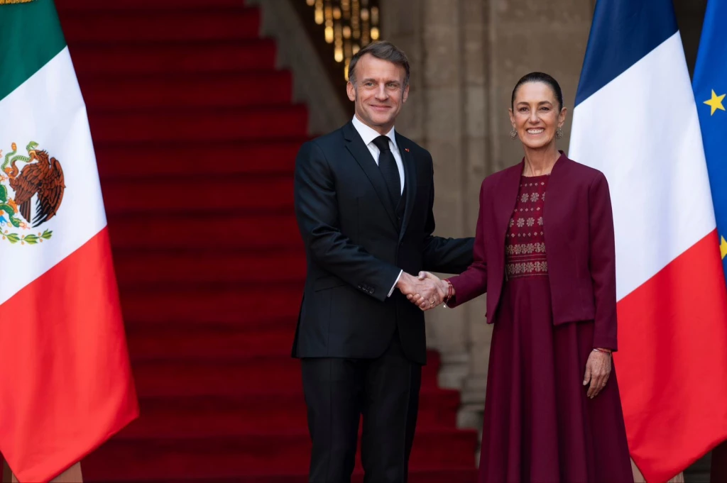 Recibe Claudia Sheinbaum al Presidente de Francia Emmanuel Macron en Palacio Nacional