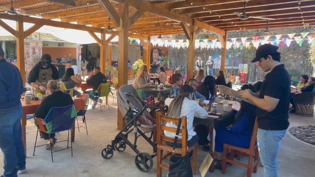 Restauranteros de Los Mochis resienten alza en precios de insumos para diciembre