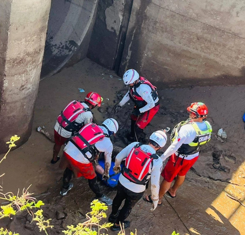 Localizan cuerpo de pescador desaparecido en canal de la comunidad de El Bajío