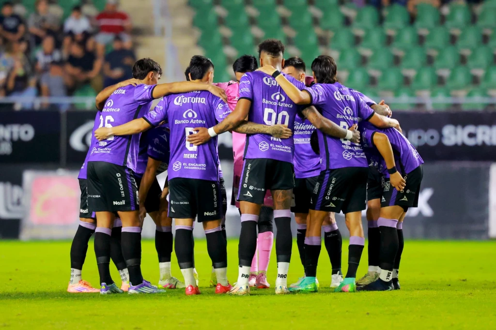 Los Cañoneros rompen filas y regresan en diciembre