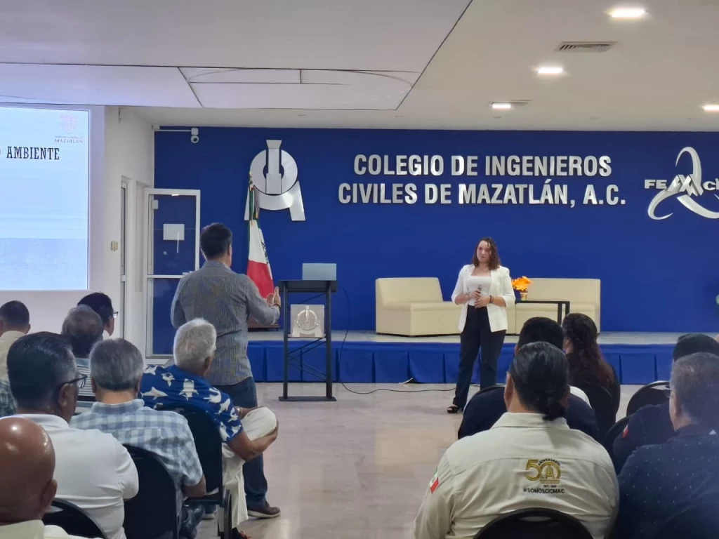 Dirección de Ecología capacita a ingenieros civiles en prácticas de construcción sustentable