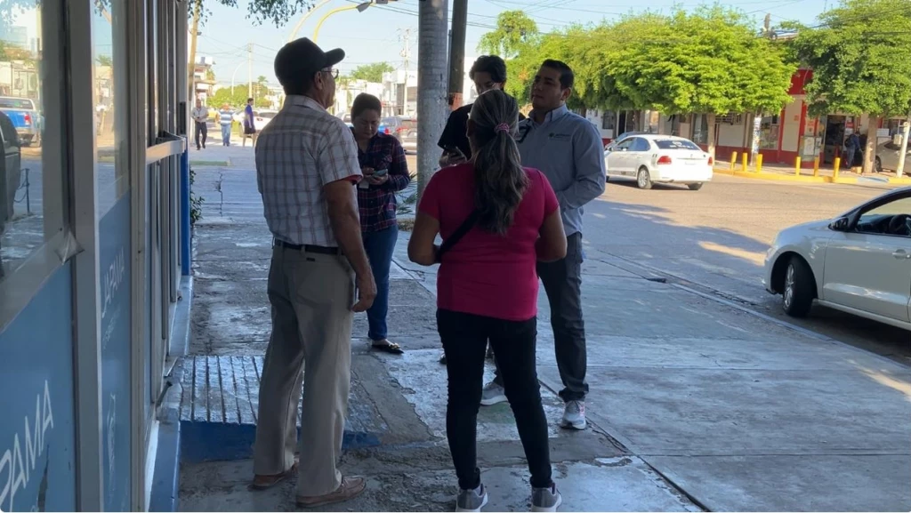 ¡Injusticia! Vecinos del Campo Clayton carecen de agua potable desde hace cuatro años