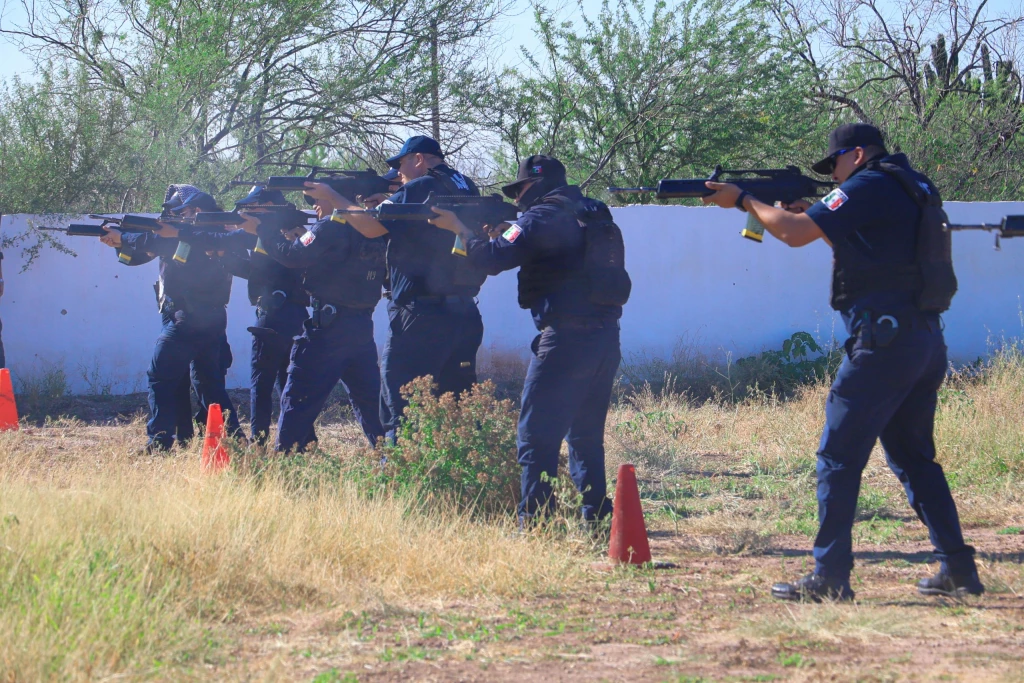 Policías municipales de Cajeme refuerzan su preparación con curso de competencias básicas