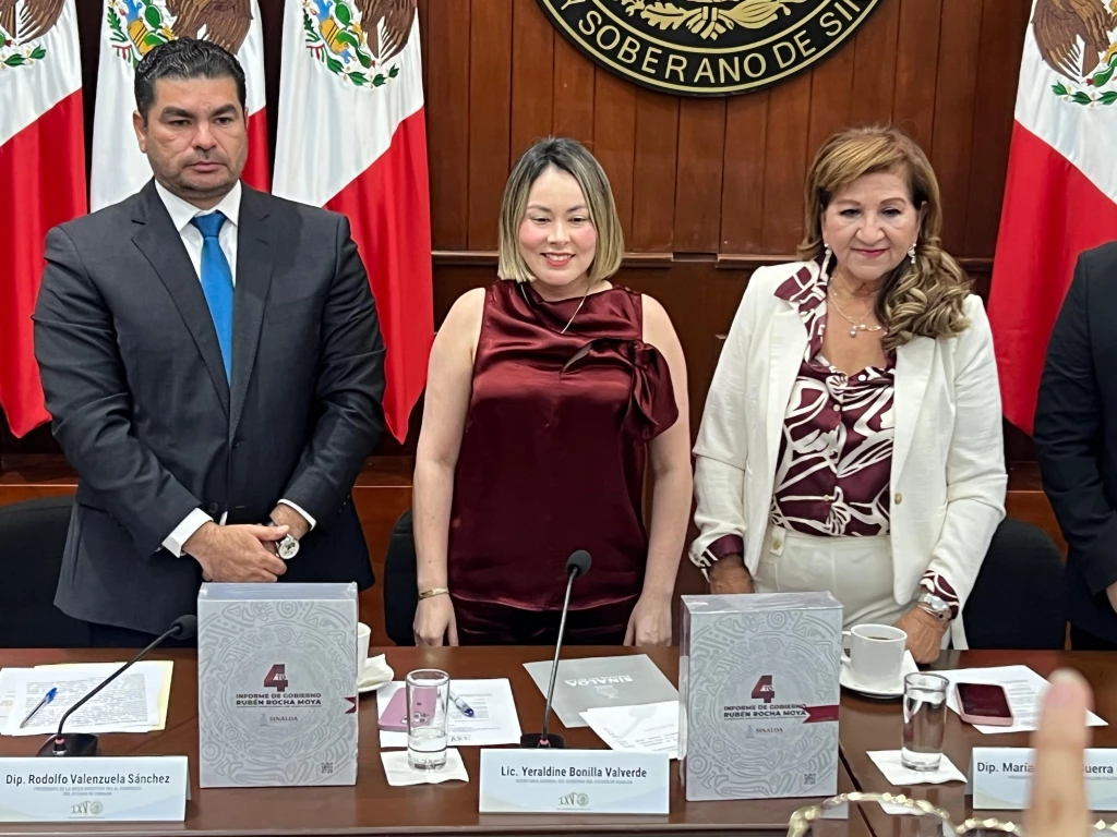Entregan el cuarto informe del Gobernador Rubén Rocha Moya