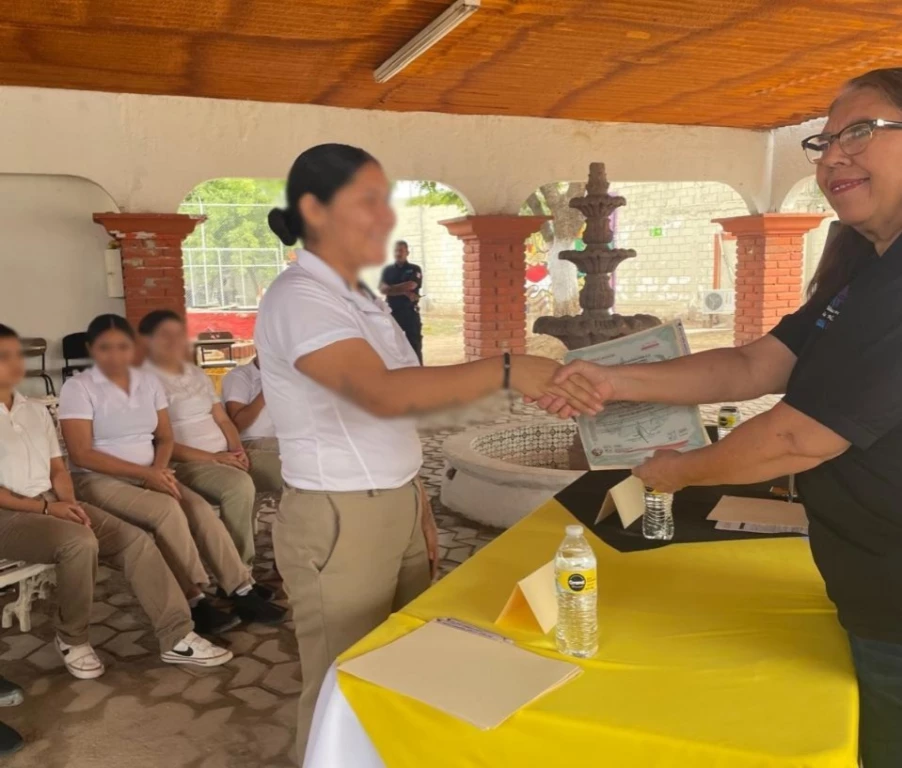 Jóvenes de ITAMA concluyen con éxito cursos de capacitación laboral