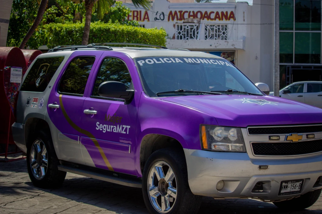 Grupo UNEPREVIF detiene a 18 probables generadores de violencia familiar en Mazatlán en una semana