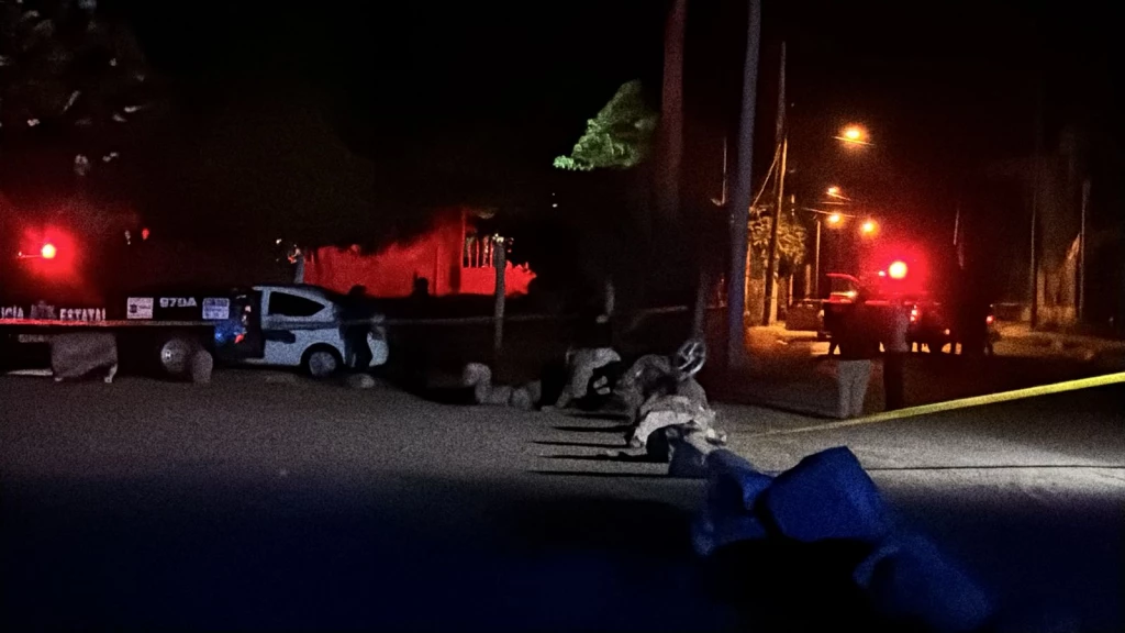 Grupo armado asesina a un joven y hieren a una mujer en La Cofradía de San Pedro, en Navolato