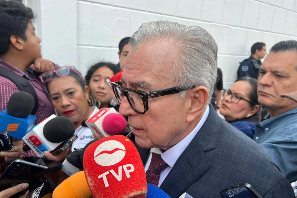 Destaca Rocha Moya detención de extranjeros en Sinaloa