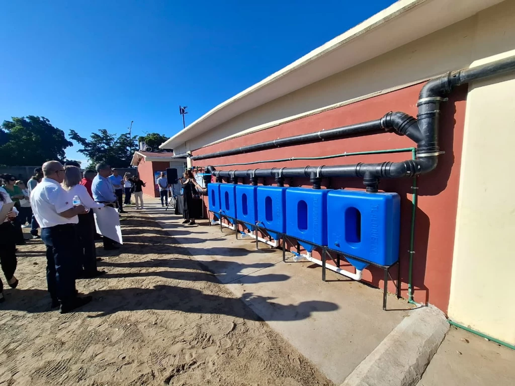 Secundaria Antonio Toledo Corro se convierte en “Escuela de Lluvia” con nuevo sistema de captación pluvial