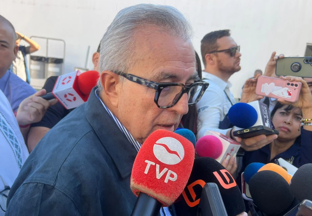 Sin fuerza pública, siguen tomadas casetas de Sinaloa
