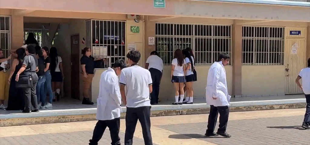 Tras intento de secuestro virtual se registrará entrada y salida de alumnos de preparatoria UAS URS