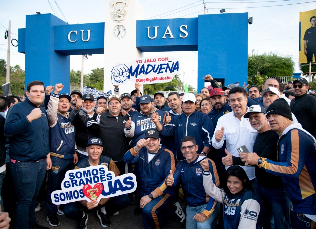 Comunidad UAS realiza concentración pacífica en defensa de la continuidad académica