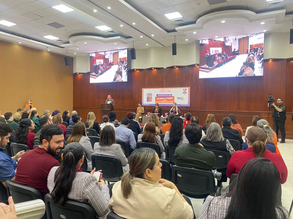 “Mujeres al poder” el libro que muestra la visión de liderazgos en la política en Sinaloa