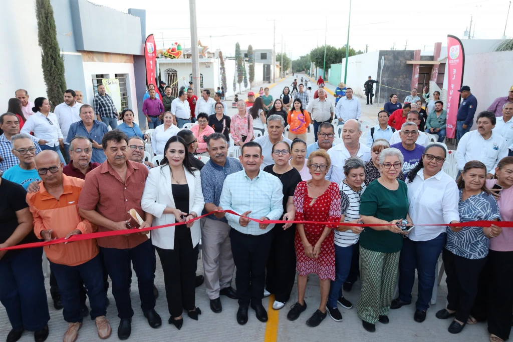 Navolato avanza cuando su gente participa: entregan pavimentación, alumbrado y líneas de agua potable y alcantarillado en la colonia El Rincón