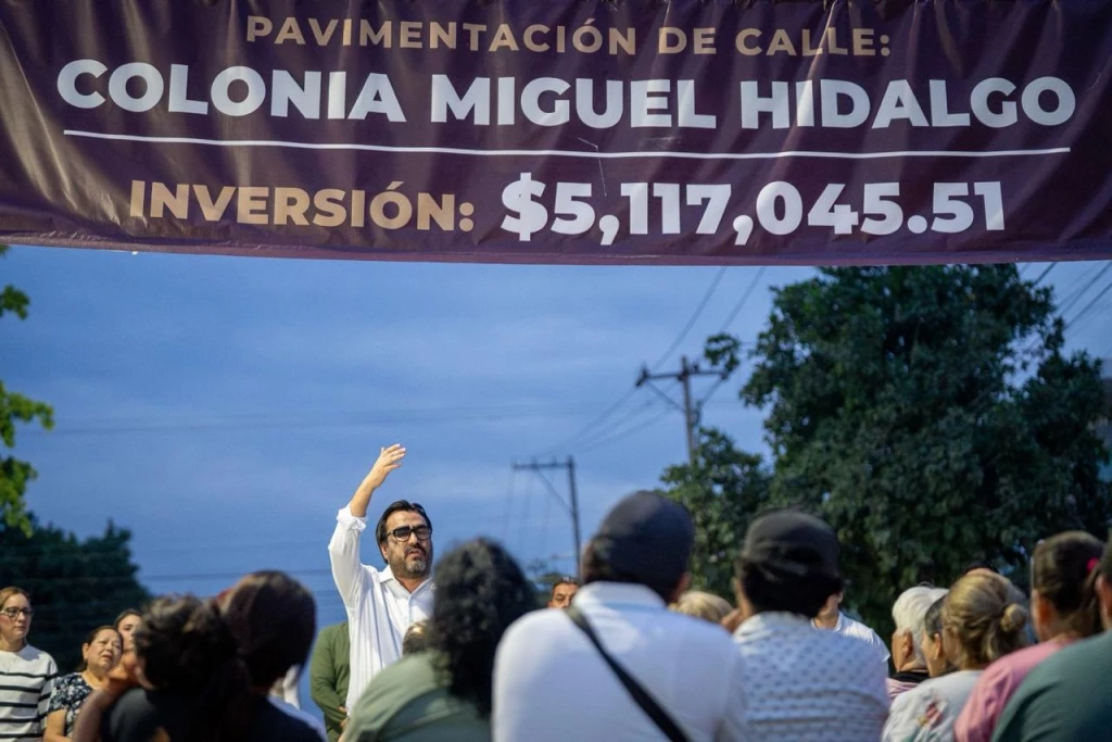 ”Gracias por cumplir y pavimentar nuestra calle”; agradecen vecinos de la Miguel Hidalgo a Juan de Dios Gámez