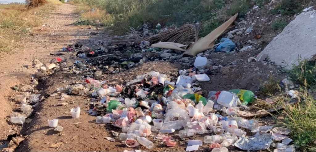 Reportan basura de salones de fiestas en el sector Bosques del Pedregal en Los Mochis