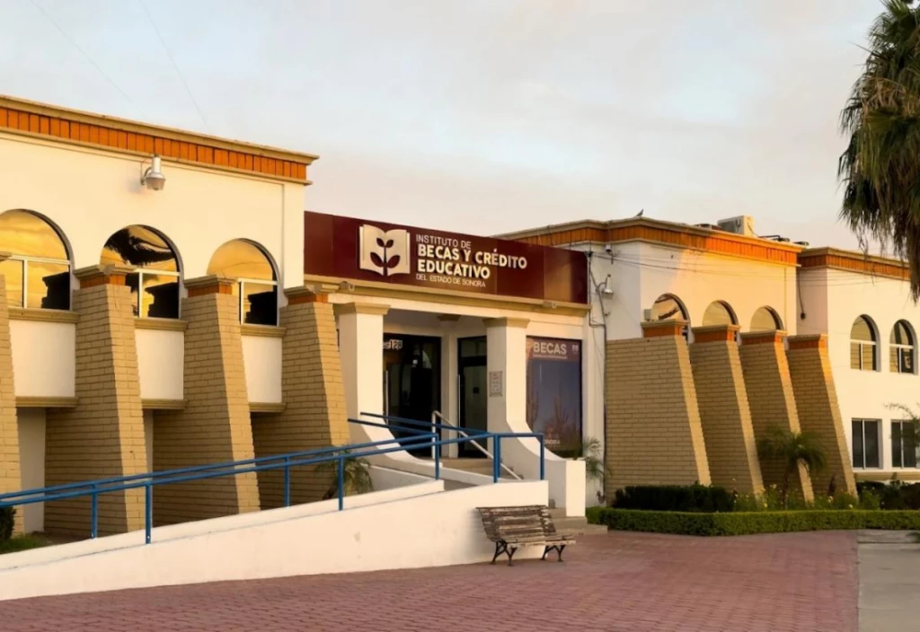 Ibcees impulsa programa “Oportunidad… Es Arrancar de Cero” para apoyar a jóvenes profesionistas