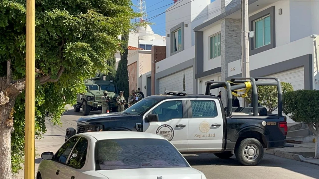 Operativo federal mantiene asegurado un inmueble en Colinas de San Miguel, en Culiacán