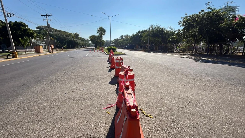 Cierran avenida Leonismo Internacional por preparativos para el show de Tatiana
