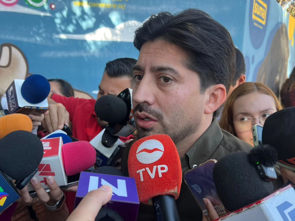 SEBIDES entrega apoyos invernales y alimentarios a 205 familias
