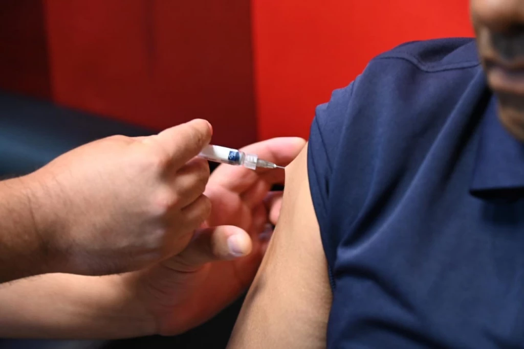 A protegerse del frío, la mejor prevención aplicarse vacunas